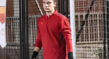 İzmirli kaleci Kaan Tınmaz takımsız kaldı, halı sahaya kiralık kaleci oldu