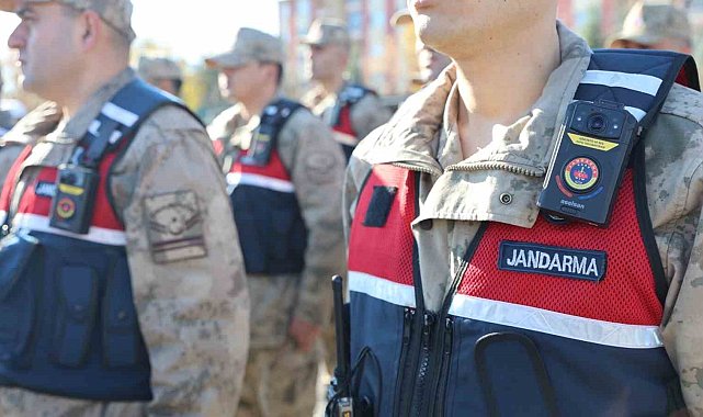 Jandarma ekiplerine yeni nesil yaka kameraları teslim edildi