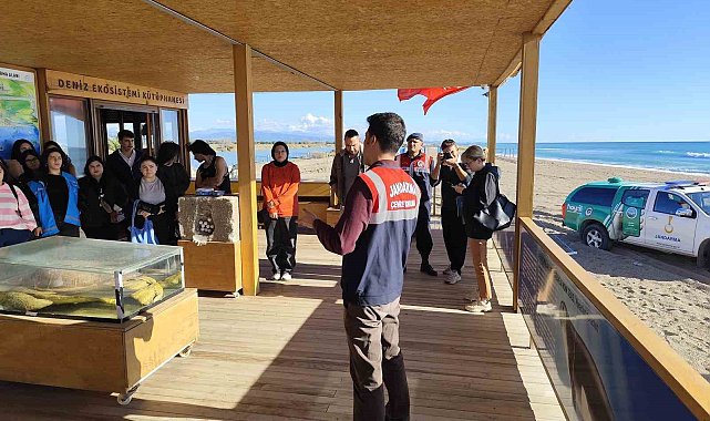 Jandarma'dan çevre koruma eğitimi ve kıyı temizliği