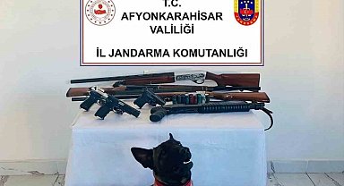 Jandarmadan ruhsatsız silah operasyonu