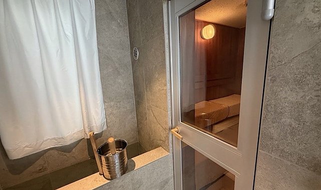 Japonya'daki sauna yangınında mahsur kalan çift hayatını kaybetti
