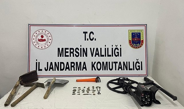 Kaçak kazı yapan 2 şüpheli tarihi eserlerle yakalandı