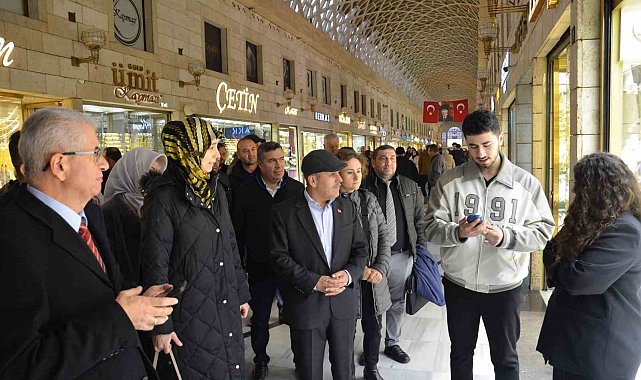Kapalıçarşı'daki işletmelere dumansız hava sahası bilgilendirmesi
