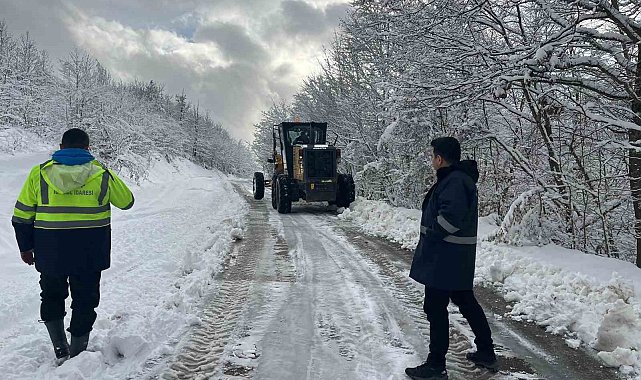 Kar altında sürpriz denetim: Vatandaş Kaymakamı karşısında buldu