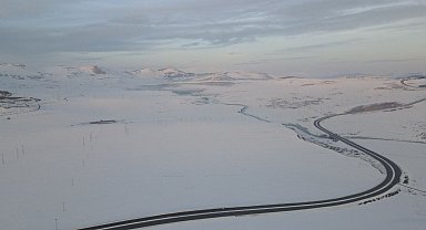 Kar yağışı sonrası kentte kartpostallık görüntüler oluştu