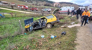 Karabük'te hafif ticari araç otomobille çarpıştı: 6 yaralı