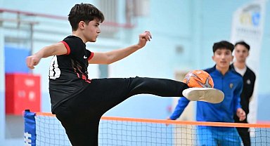 Karacabey'de ayak tenisi şampiyonu Karaca