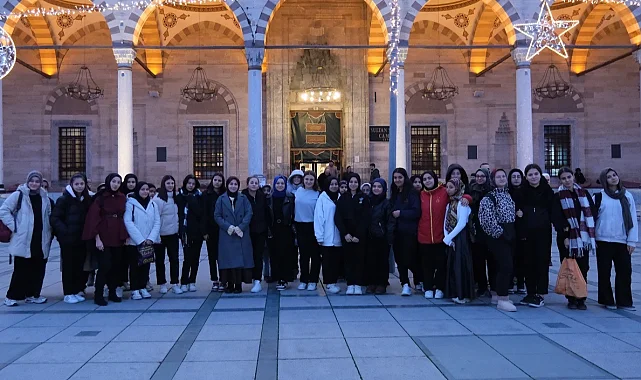 Karatay'da öğrenciler sabah namazı programında buluşuyor