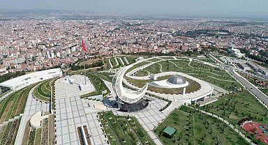 Karesi'de birleştirilmiş dükkanlardaki ruhsat krizi