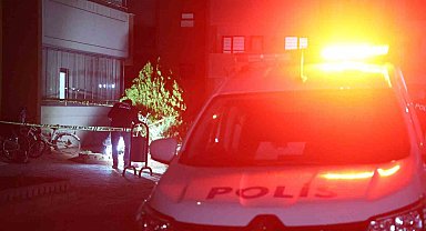 Karısını 22 bıçak darbesiyle öldüren zanlı, "Kolumda Ebru yazıyor" diye kendini savundu