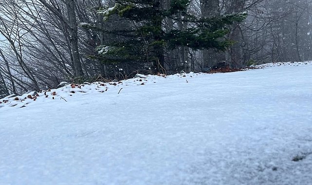 Kartepe beyaza büründü, kartpostallık görüntüler ortaya çıktı