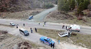 Kastamonu'da otomobil ile çarpışan kamyonet ters döndü: 1 ölü, 1 yaralı