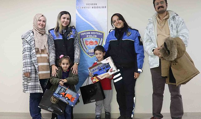 Kaybolan oyuncağı için polisten yardım istedi