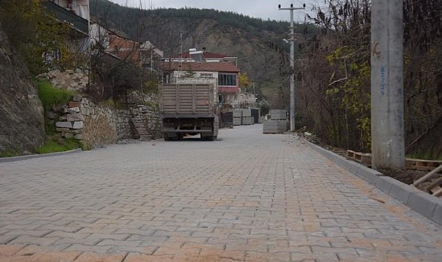 Kayıboyu Mahallesinde cadde ve sokaklar yenileniyor
