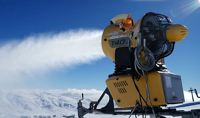 Kayseri Erciyes suni karla yeni sezona hazırlanıyor