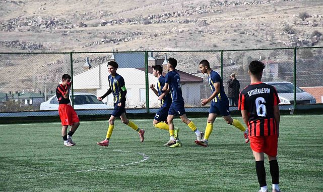 Kayseri U18 Ligi: Hacılar Erciyesspor: 1- Kalespor: 1