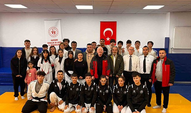 Kayseri'de Jujitsu sporcuları 2026 startını verdi