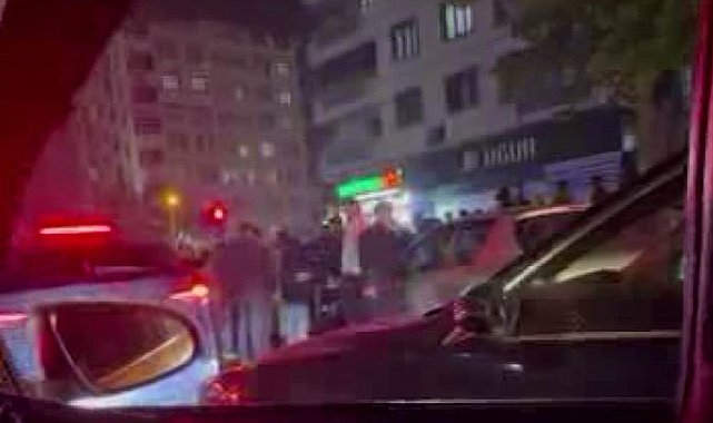 Kaza sonrası kavgaya tutuştular