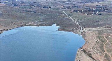 Keskin Barajı'nın 2 yıl süreyle çekilen görüntüleri kuraklığı gözler önüne serdi