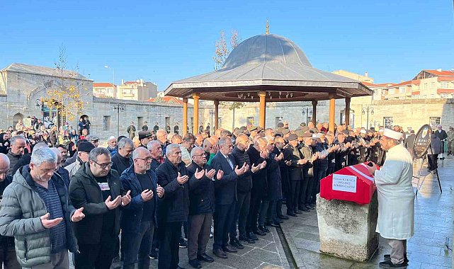 Kıbrıs Gazisi Ekrem Karaca, Babaeski'de son yolculuğuna uğurlandı
