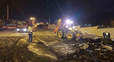 Kışla rampasının asfaltı yenileniyor