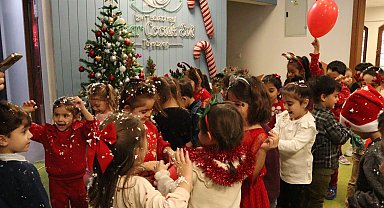 Kocaeli Çınar Çocuk Evleri'nde renkli yılbaşı kutlaması