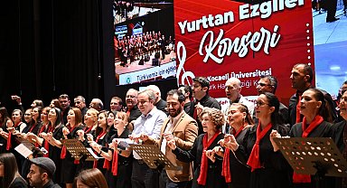 Kocaeli Üniversitesi'nde Gençleşen Türkülerle yurttan ezgiler rüzgarı