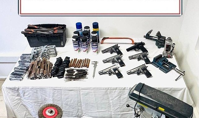 Kocaeli'de silah imalathanesine dönüştürülen adrese operasyon