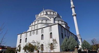 Kocaeli'de Abdülhamit Han Camii'nde estetik dokunuş