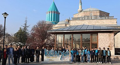 Konya'da öğrenciler tarihi kültürel mekanlarını keşfediyor