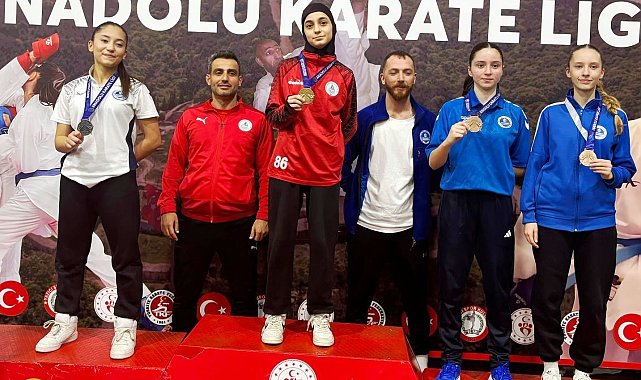 Körfezli karateciler Anadolu Karate Ligi Finalleri'nden 14 madalyayla döndü