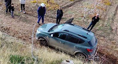 Kurtalan'da SUV tipi araç devrildi, yolcular yara almadan kurtuldu