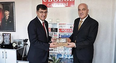 Kütahya Belediye Başkanı Kahveci'den yerel basın ziyareti