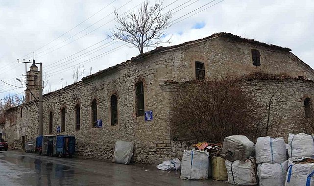 Kütahya Valisi Işın'dan kilise restorasyonu açıklaması: "Tarihi bir değeri şehrimize kazandıracağız"