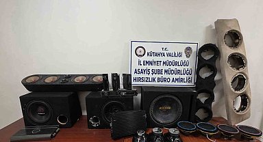 Kütahya'da araçlardan ses sistemi hırsızlığı yapan 2 şüpheli yakalandı