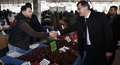 Kütahya'da Başkan Kahveci pazara kulak verdi