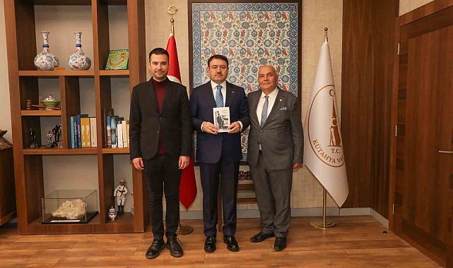Kütahyalı "Şeref Usta" kitabının geliri çıraklara bağışlanacak