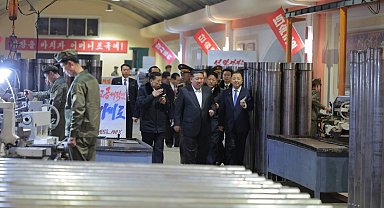 Kuzey Kore lideri Kim, füze ve top mermisi üretimini artırma talimatı verdi