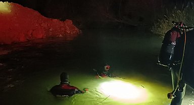Malatya'da gölete giren genç hayatını kaybetti