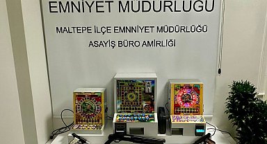 Maltepe'deki "zula" evine baskında çok sayıda silah ele geçirildi