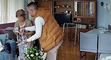 Manda yoğurdu satma bahanesiyle yaşlıları 'tırnakçılık'la dolandırdı