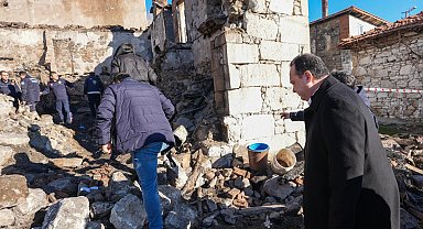 Manisa'da Başkan Dutlulu yangın bölgesinde