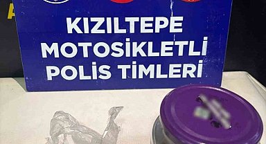 Mardin'de durdurulan araçta esrar ele geçirildi