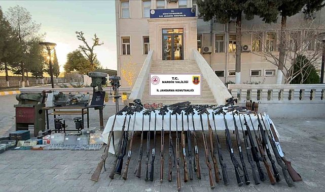 Mardin'de yasa dışı silah imalathanesine baskında çok sayıda silah ele geçirildi