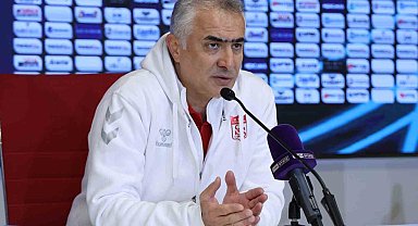 Mehmet Altıparmak: "Hakem formsuzdu ve kötü maç yönetti"