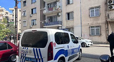 Mersin Valilliği 3 kişiyi öldüren şahsın bacağından vurularak yakalandığını bildirdi