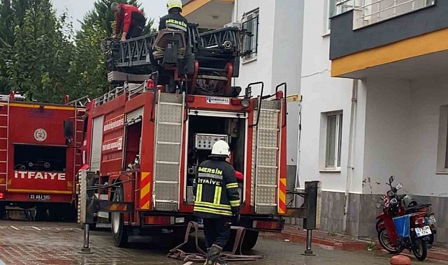 Mersin'de iki ayrı ev yangını
