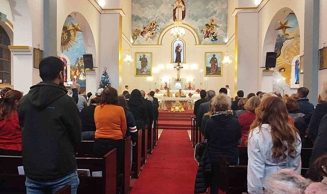 Mersin'de Rum Ortodoks Kilisesi'nde Noel ayini düzenlendi