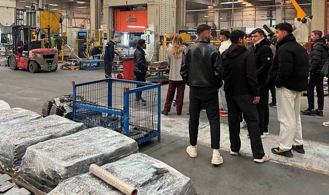Meslek lisesi öğrencileri üretim süreçlerini yerinde öğreniyor