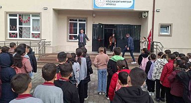 Müdür Yıldırak öğrencilerle buluştu